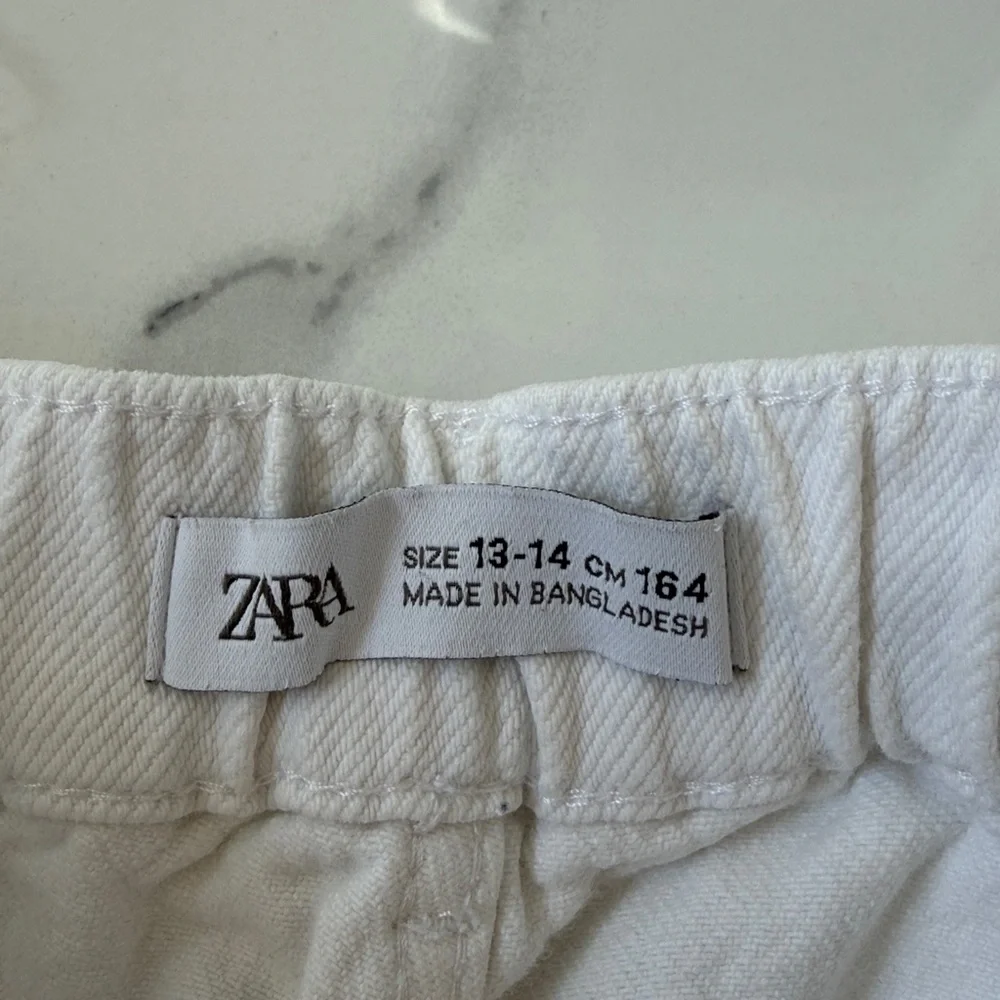 Zara White Distressed Cut Off Jean Shorts Girls 13/14